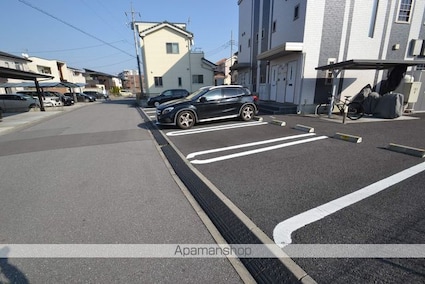 サンプレイス　テクノ　Ｃ棟[1K/37.41m2]の駐車場2