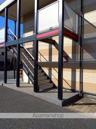 レオパレスポトリバＩ[1K/23.18m2]のエントランス