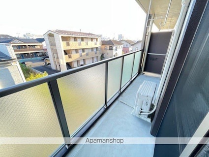 滋賀県近江八幡市鷹飼町北４丁目[1LDK/40.98m2]のバルコニー