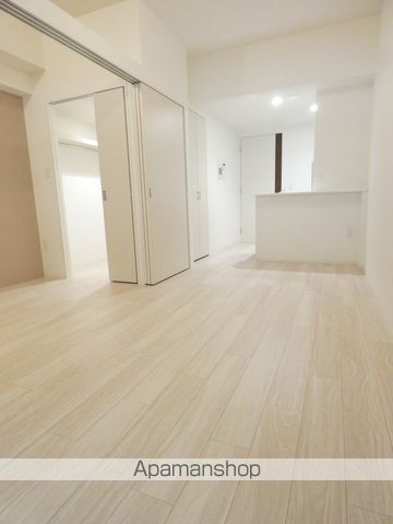 セレニテ江坂ミラクの内装写真
