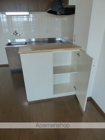 クレセール松岡2の内装写真