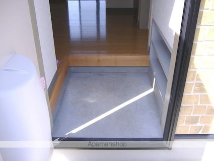 長野県松本市大字島立[1K/30.52m2]の玄関