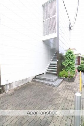 レオパレススリーナイン[1K/19.87m2]のエントランス