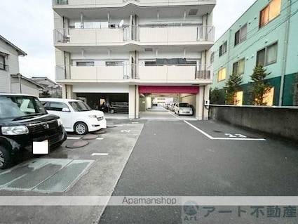 西石井ハイツ[2LDK/59.78m2]の駐車場