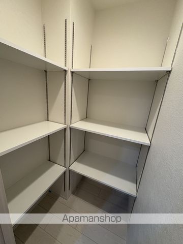 スプランディッド上本町WESTの内装写真