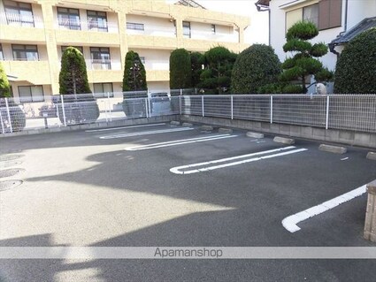 アリアーテⅠ[1R/32.94m2]の駐車場1