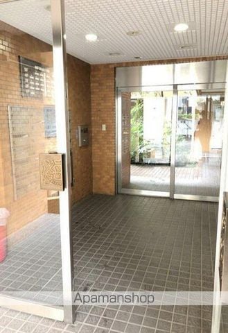 ライオンズマンション日吉第11の玄関写真