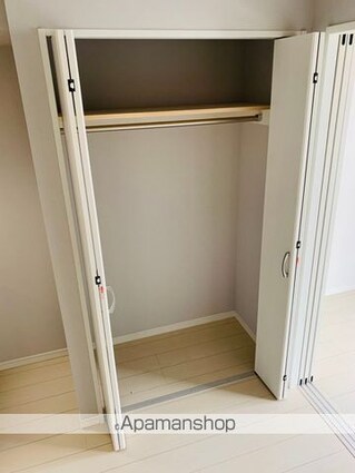 ガーデンコート稲毛[1DK/28.49m2]の収納