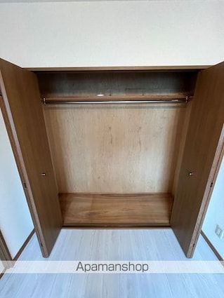 ヴィラアンドゥミル[3DK/56.1m2]の収納