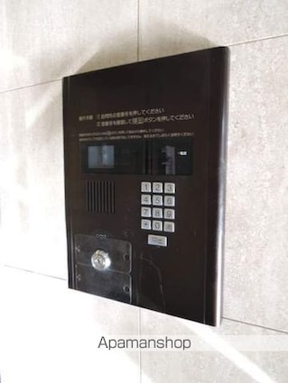 ヴィアーレＭ[2K/41.01m2]のエントランス3