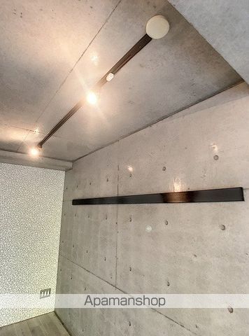 Dimension-5の内装写真