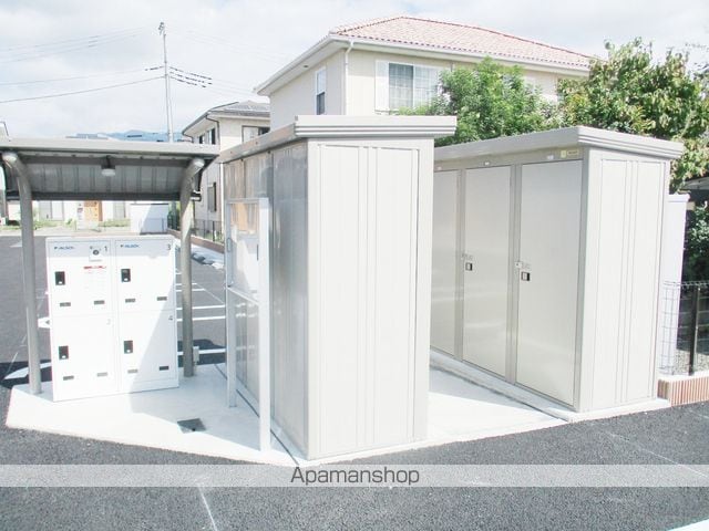 ヒカルサ 甲斐名取の外観写真