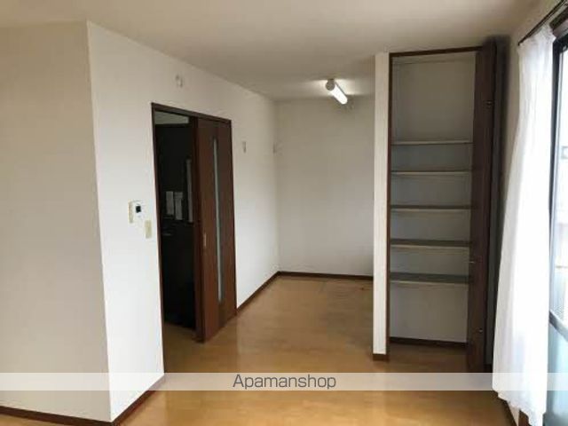 メゾン・ドール中野Dの内装写真