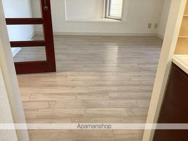 ライオンズマンション片瀬江ノ島の内装写真
