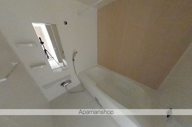 カリメーラ IIの内装写真