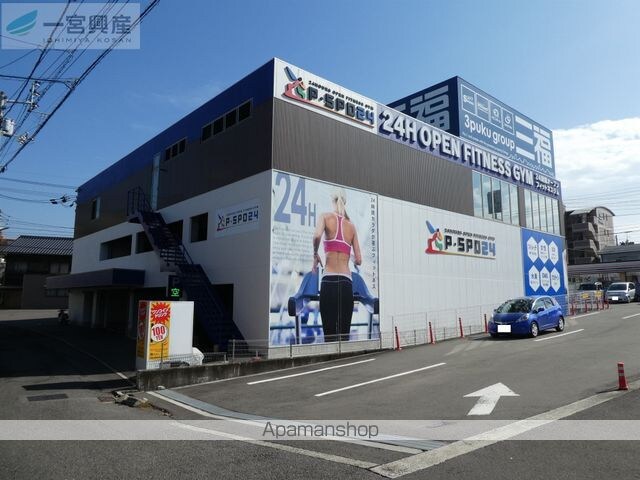ライオンズガーデン松山紅葉町[3LDK/74.93m2]の周辺4