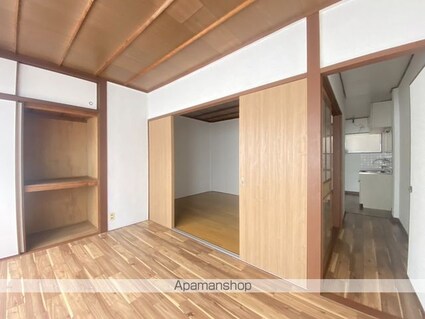 石田ビル[2K/38m2]のリビング・居間