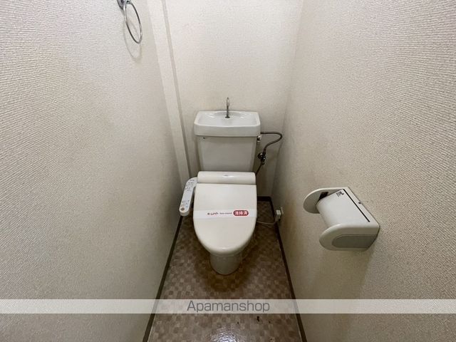 クィーンズコートA棟の内装写真
