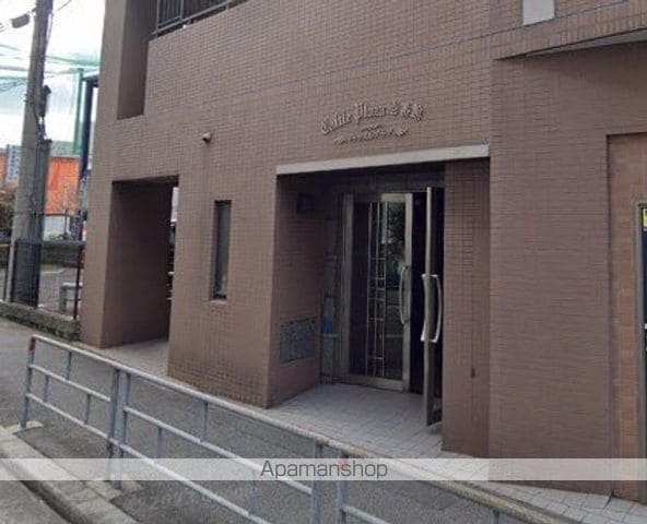キャッスルプラザ壱番館の玄関写真