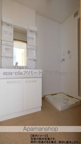 ウェストリバー 弐番館の内装写真