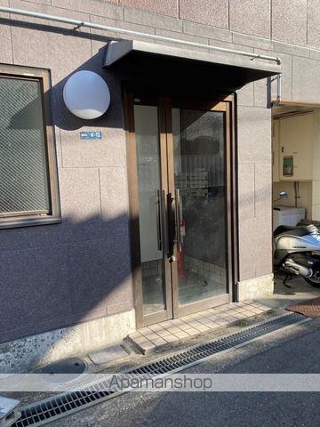 LIVE SPACE HIGASHI OSAKAの玄関写真