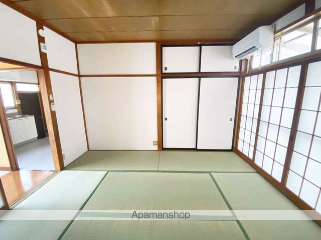 ＪＲ常磐線 植田駅 バス乗車時間：14分 最寄りバス停で下車 徒歩7分 1階建 築42年の内装写真