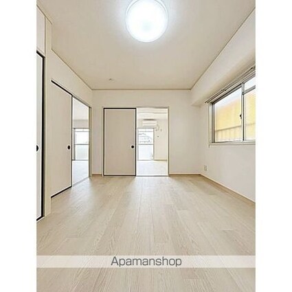 東栄ビル[3LDK/72.16m2]のリビング・居間3