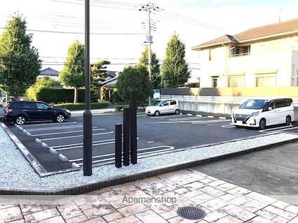 ソレアード　ＩＩ[2LDK/53.76m2]の駐車場