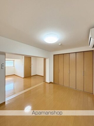 和歌山県和歌山市湊２丁目[1LDK/39.8m2]のリビング・居間