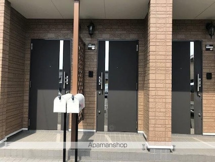 アドウェル壱番館[2LDK/58.17m2]のエントランス