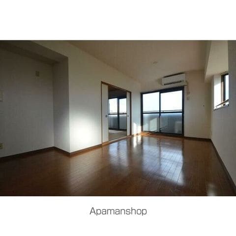 クレセントマンションの内装写真