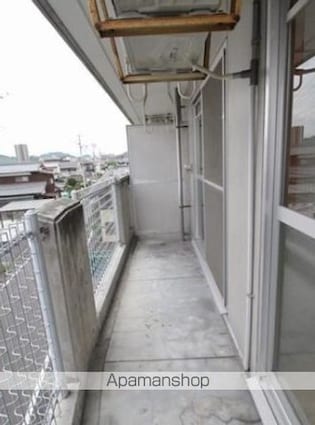 グランアルブル中須賀[2K/34.83m2]のバルコニー