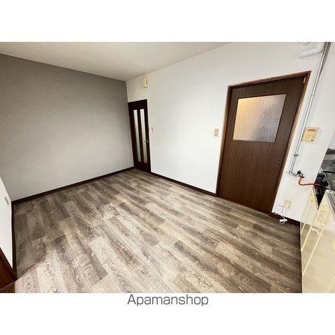 高栄つつじハイツの内装写真