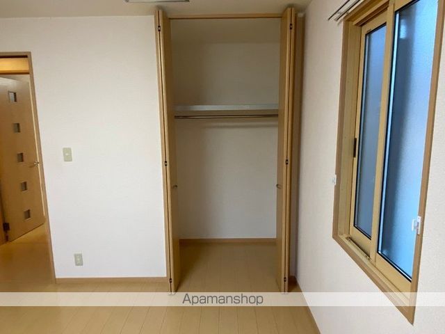 コンフォールE A棟の内装写真