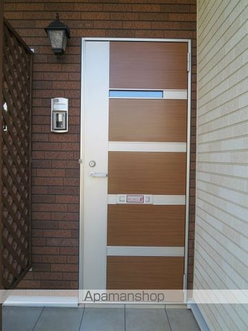 MK・大里の玄関写真