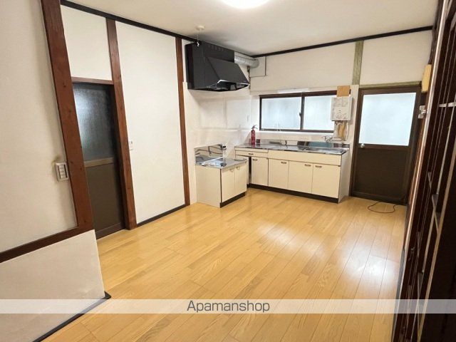植村貸家の内装写真