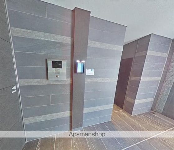 クレヴィアリグゼ錦糸町の玄関写真
