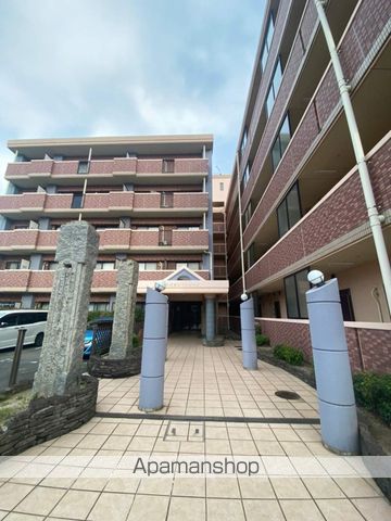 大産鳥飼マンションの外観写真