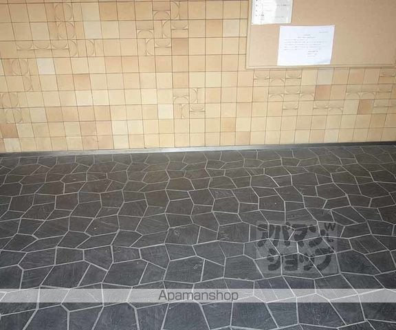 グランハイツ西ノ京の外観写真