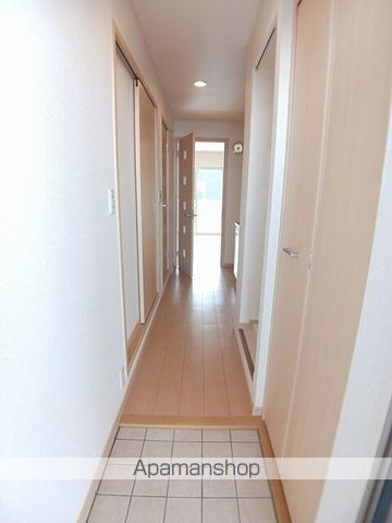 ＪＲ山陰本線 倉吉駅 バス乗車時間：10分 最寄りバス停で下車 徒歩3分 2階建 築18年の内装写真