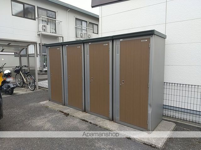 ルームティファニーの玄関写真