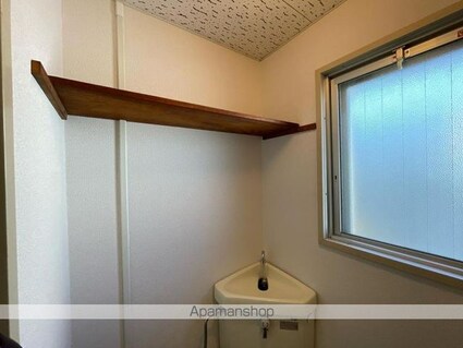 ヴィラ・アンソレイエ寺井町[2LDK/58.24m2]のトイレ