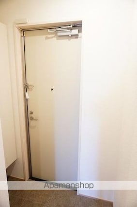 ルミエール[2LDK/65.84m2]の玄関1