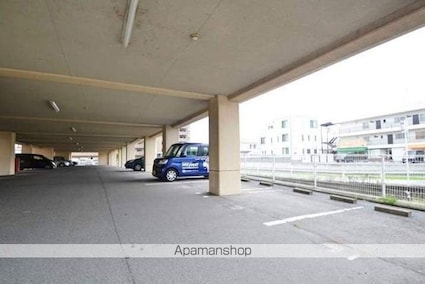 ＶＩＬＬＡＦＲＥＳＣＡ[2DK/55.2m2]の駐車場2
