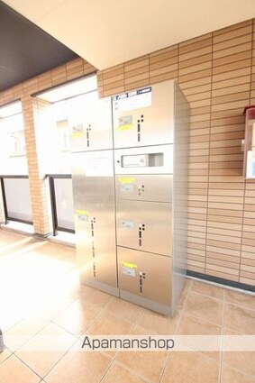 フラン　リュエル　ルナ[1R/27.78m2]の駐車場2