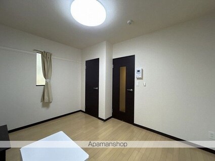 レオネクストベル　フォンターナ[1K/21.08m2]のリビング・居間2