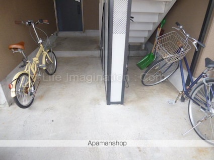 ドゥラシャンス[2LDK/52.84m2]の共用部1