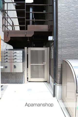 リレア赤羽の玄関写真
