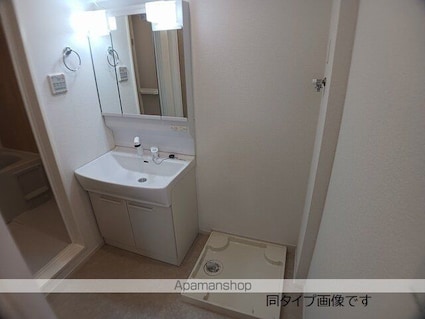 フィオーレＨ[1LDK/40m2]の洗面所