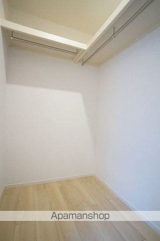 オリーブの内装写真